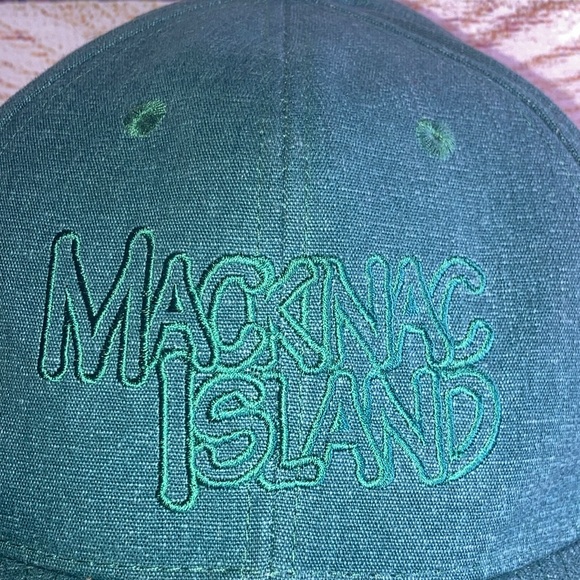 EUC Mens SnapBack Green Mackinac Island OSFA Hat - Picture 2 of 7
